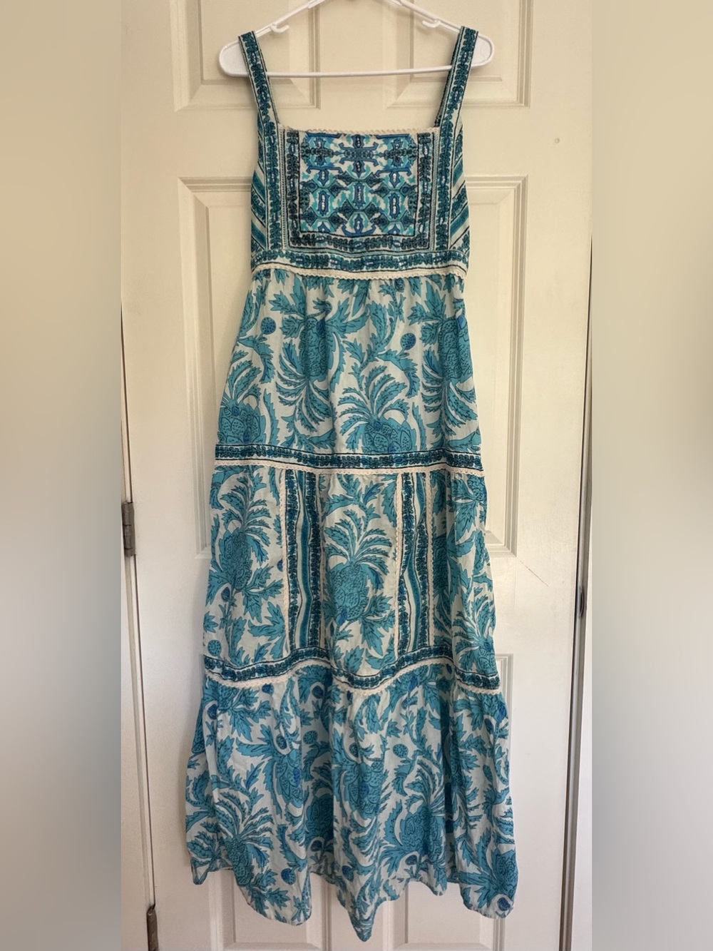Joie white blue floral beaded sleeveless tiered flowy maxi dress women’s size 8